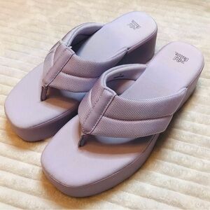 Wild Fable Lavender Angela Platform Sandals Women’s Flip Flops Size 11